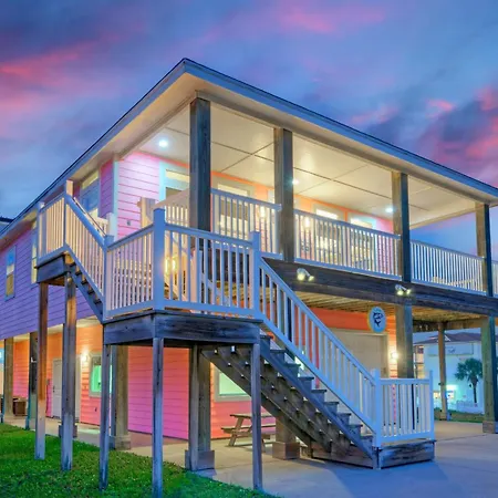 Casa Rosada By Avantstay Easy Beach Access Spacious Balcony Deck